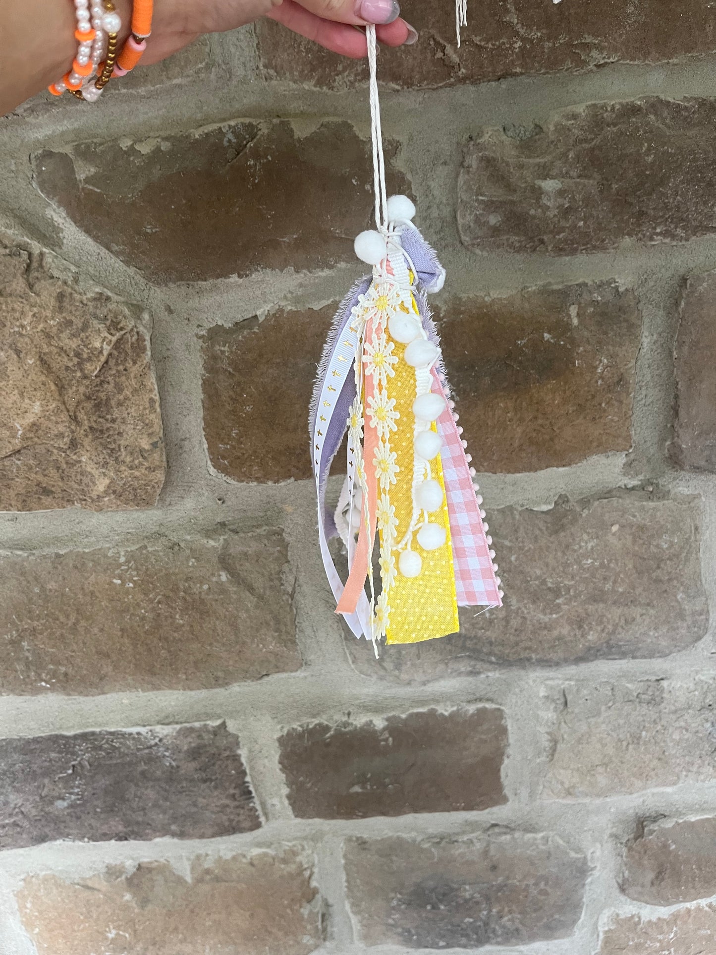 THE ANNA LOU BIBLE TASSEL