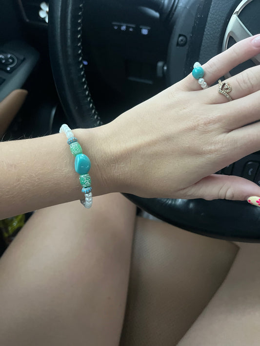 STYLE 8 BEADED BRACELET