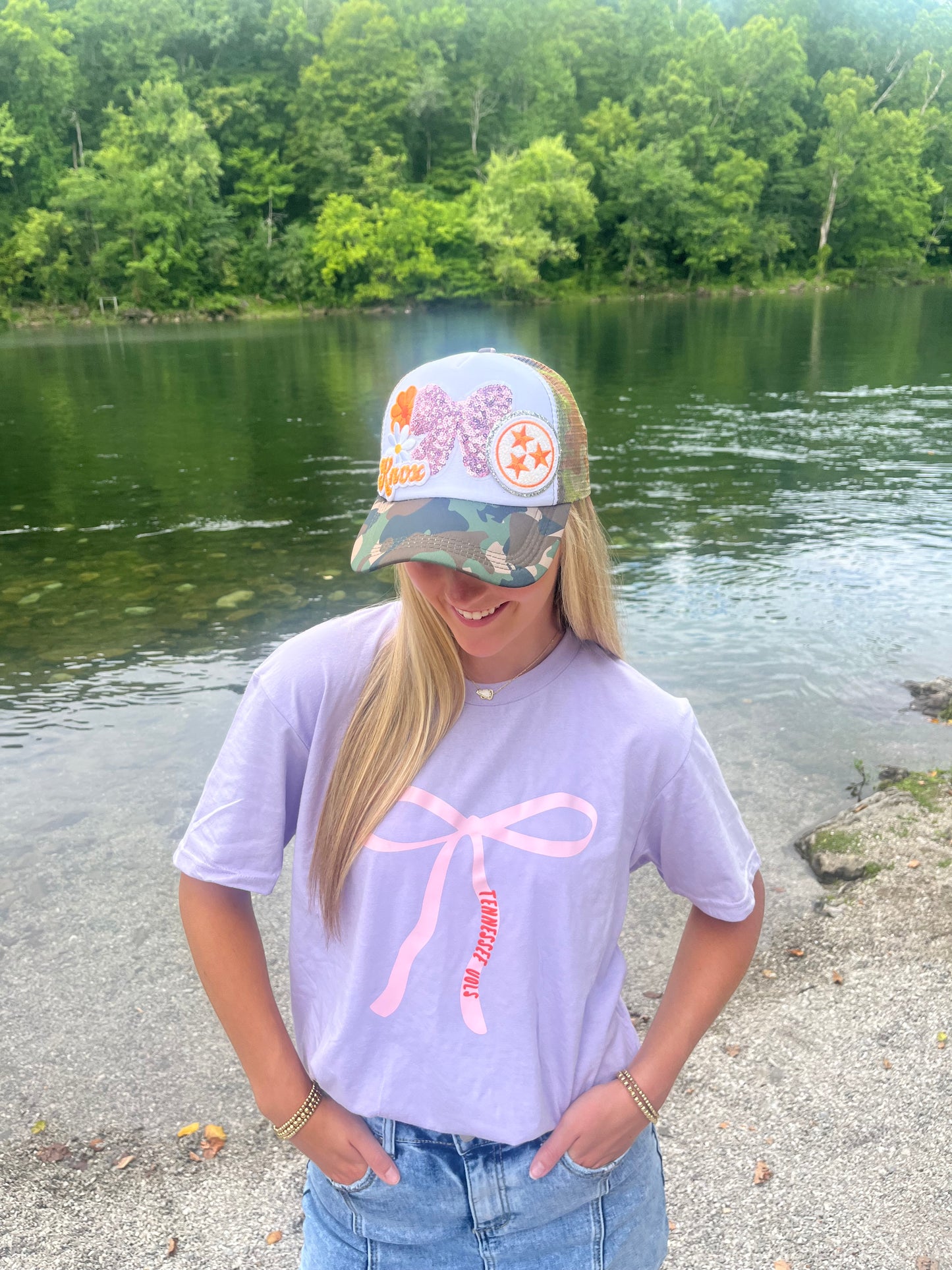 TRI STAR BOW TRUCKER HAT