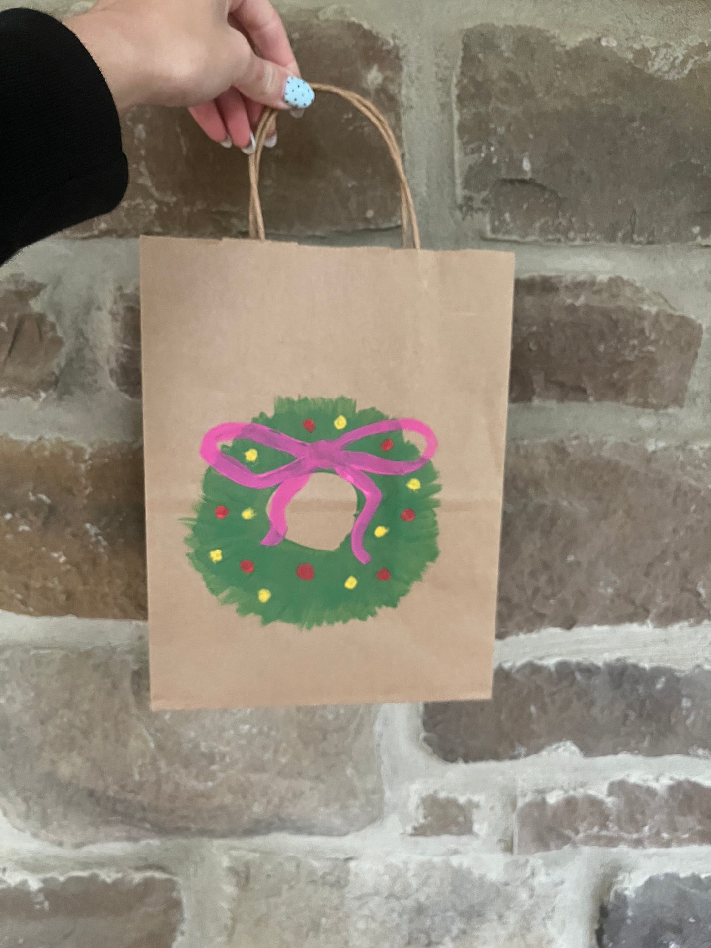 WREATH PAINTED GIFT BAG